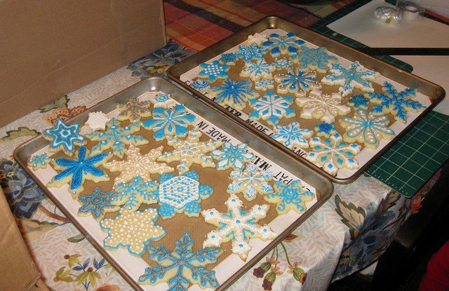 601294_348689115243353_1971992491_n